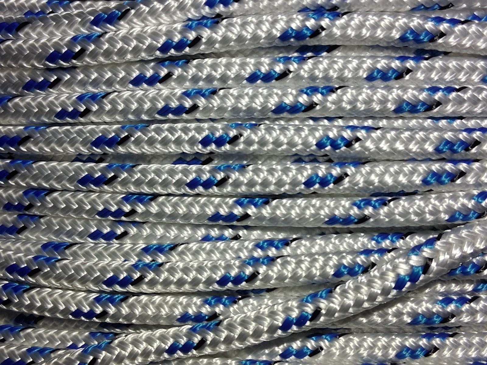 1/4 x 200 ft. Double Braid-Yacht Braid polyester rope. White w/ Blue & Black