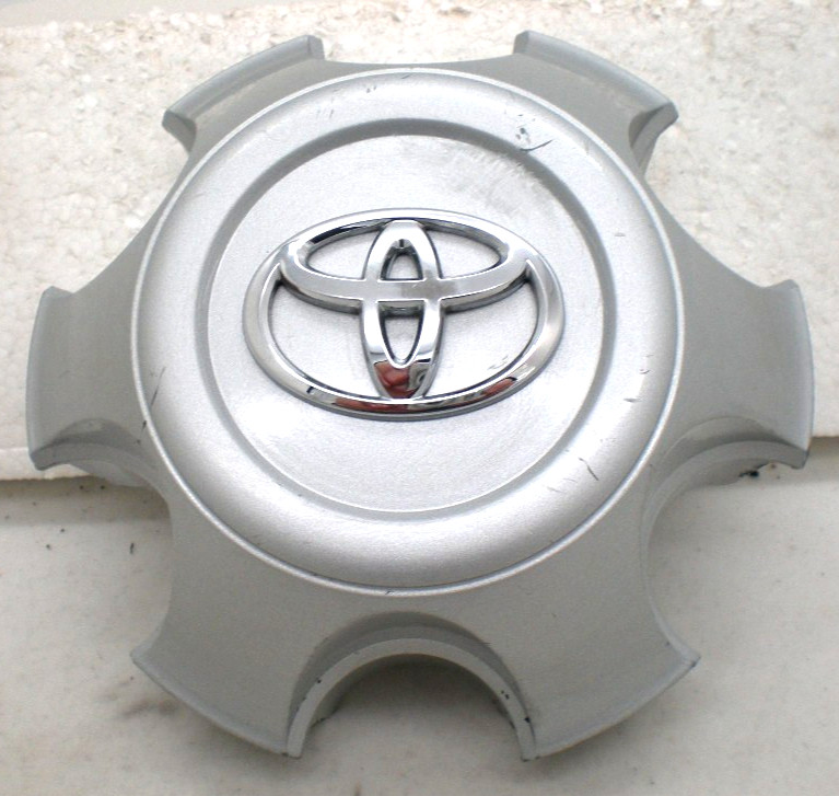 2009 – 2015 Toyota Tacoma Painted Silver Center Cap P/N 4260B-04020