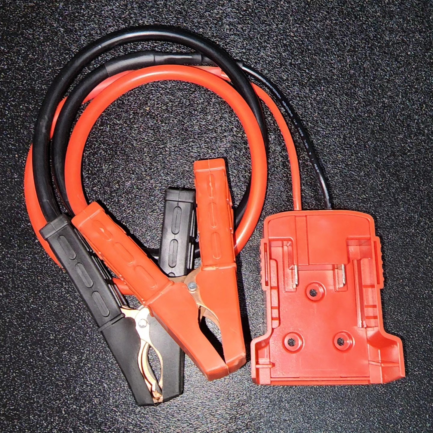 “Milw Red” jump starter. Requires “Milw Red” 18v Li-ion battery for Operation.