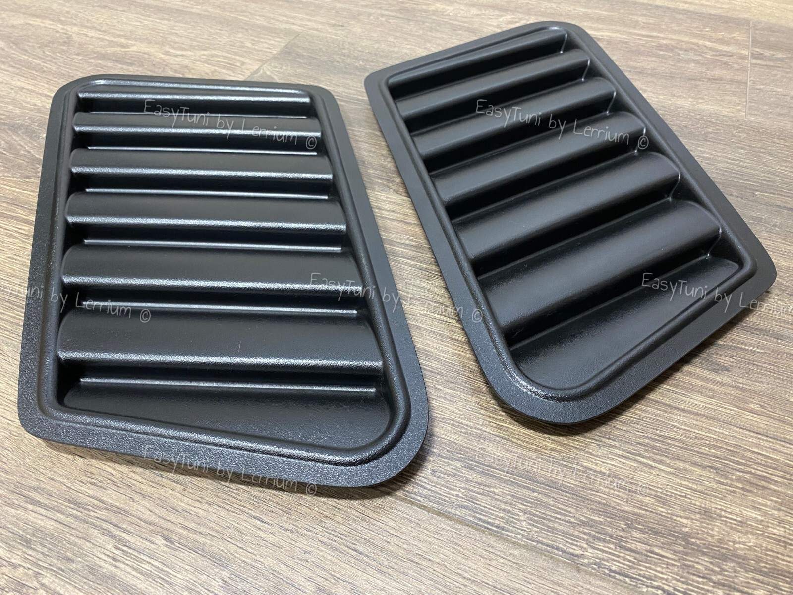 Vented hood BMW E34 Hood Vents set Bonnet Gills ABS plastic