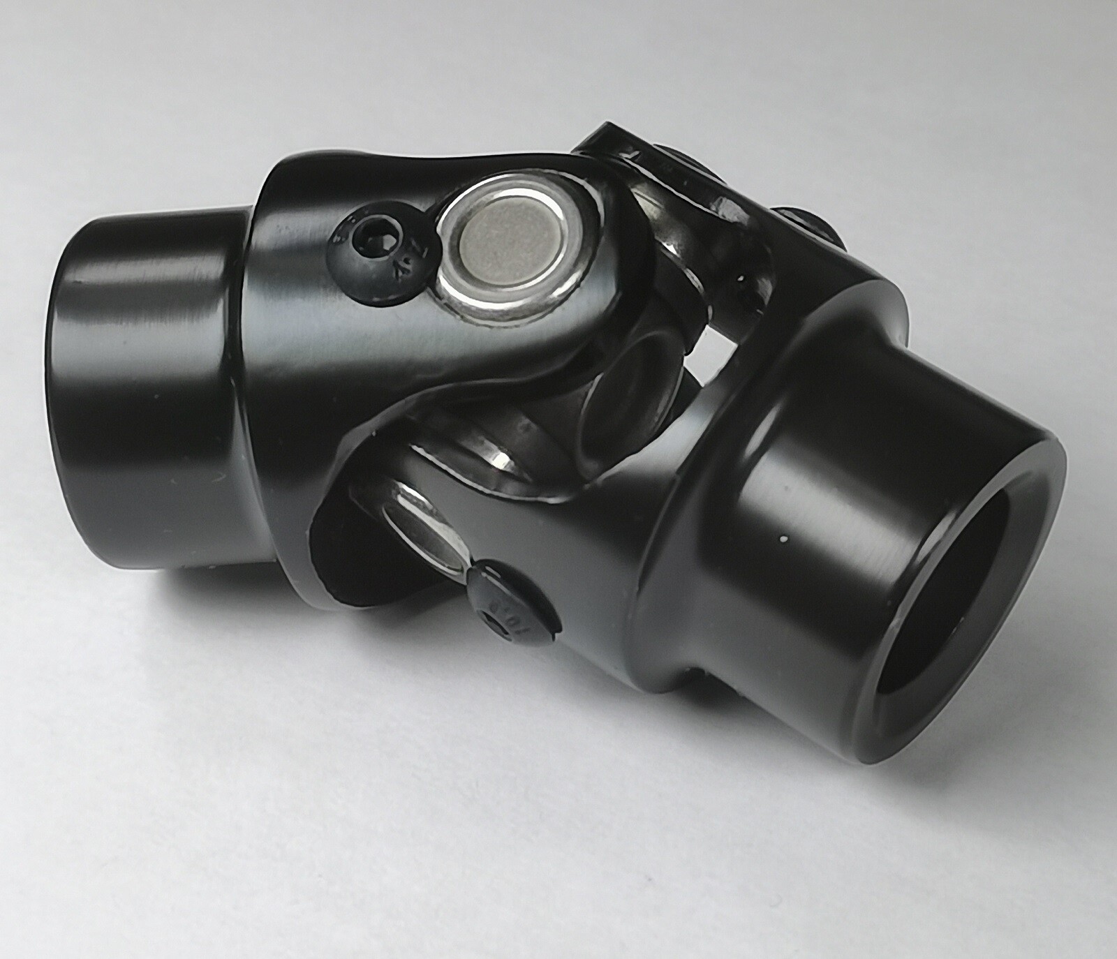 Black Single Universal Steering U-Joint Shaft 3/4″ Smooth x 3/4″ Smooth Round
