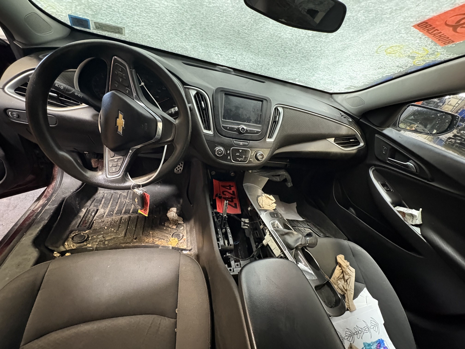 Used Front Right Door Assembly Front fits: 2016 Chevrolet Malibu VIN Z 4th digit