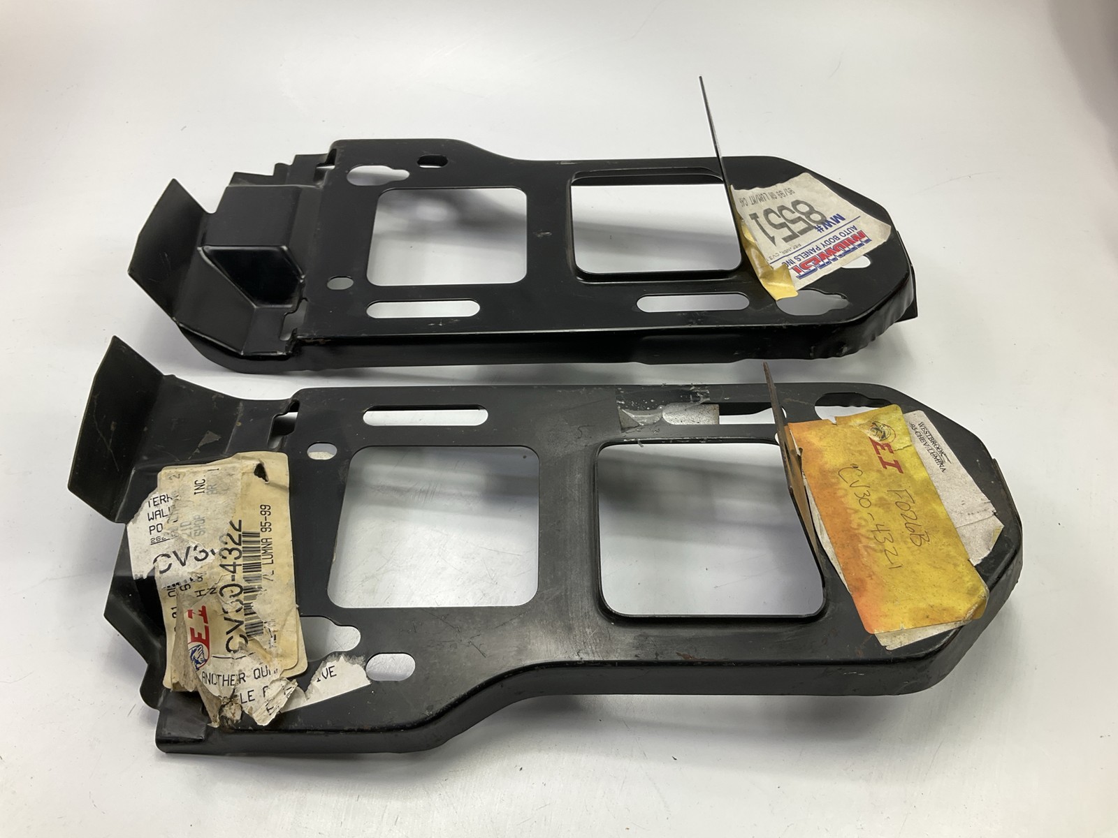 AFTERMARKET – RIGHT & LEFT Headlight Lamp Mounting Panel Bracket