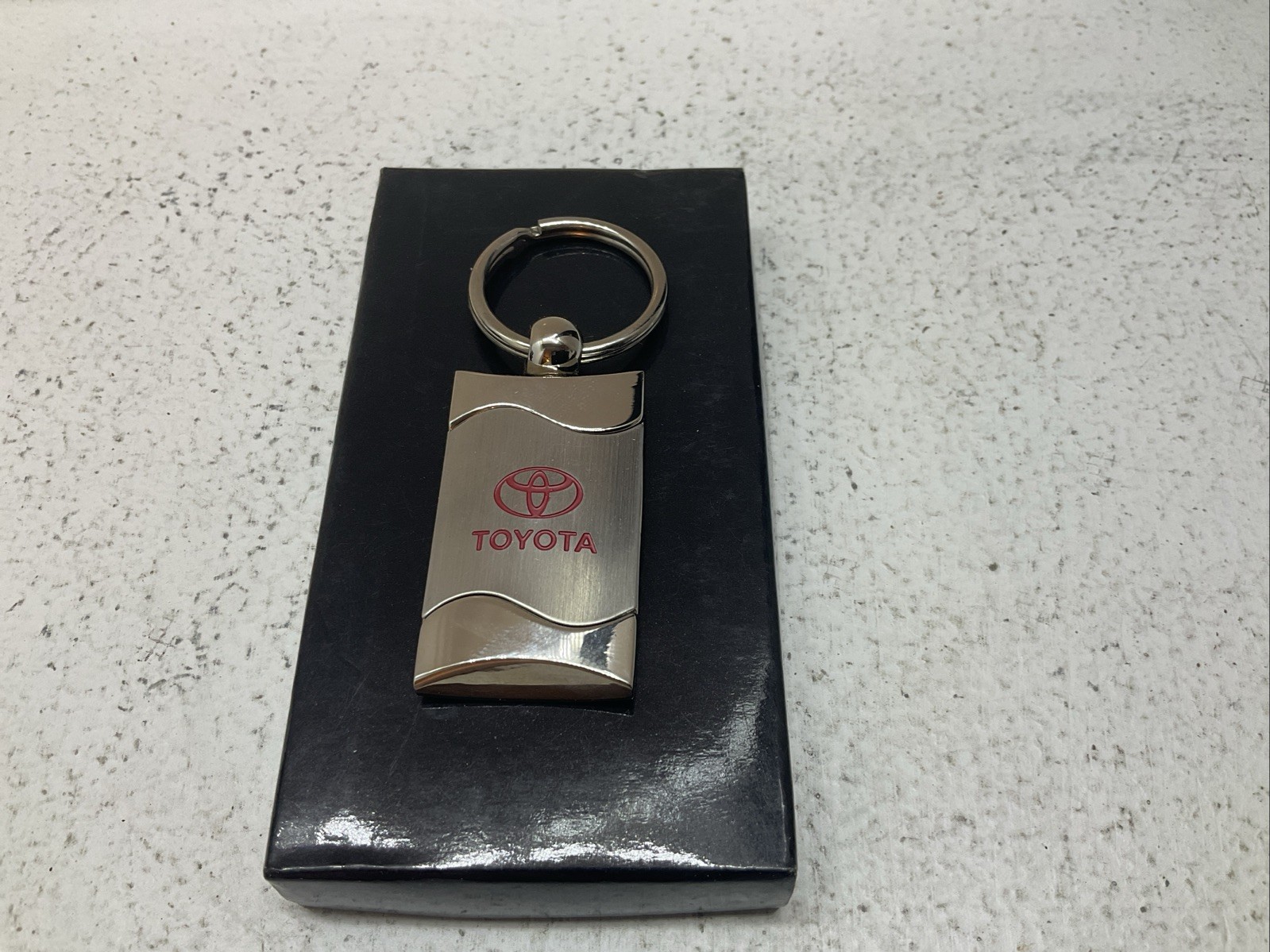 Toyota Logo Valet Key Chain (As Shown in Pictures) Toyota Of Torrance Logo