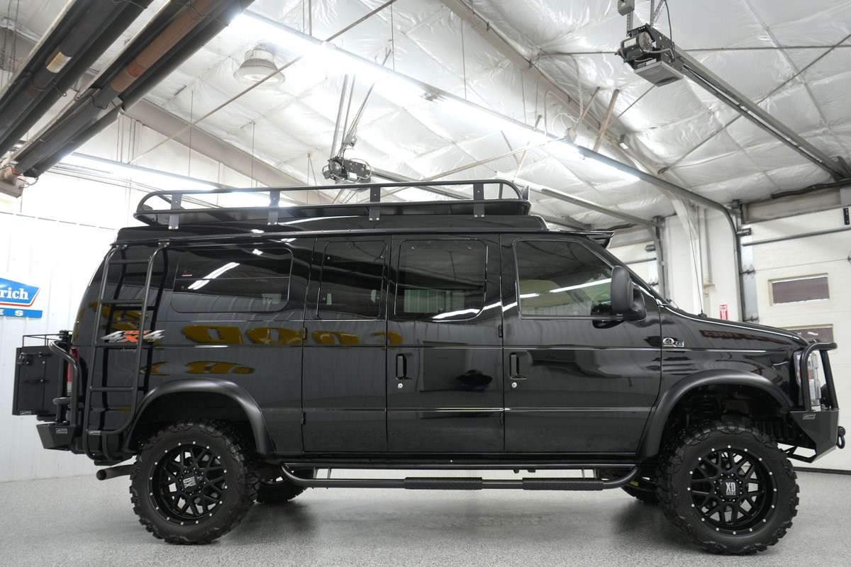 2013 Ford E-350 Super Duty