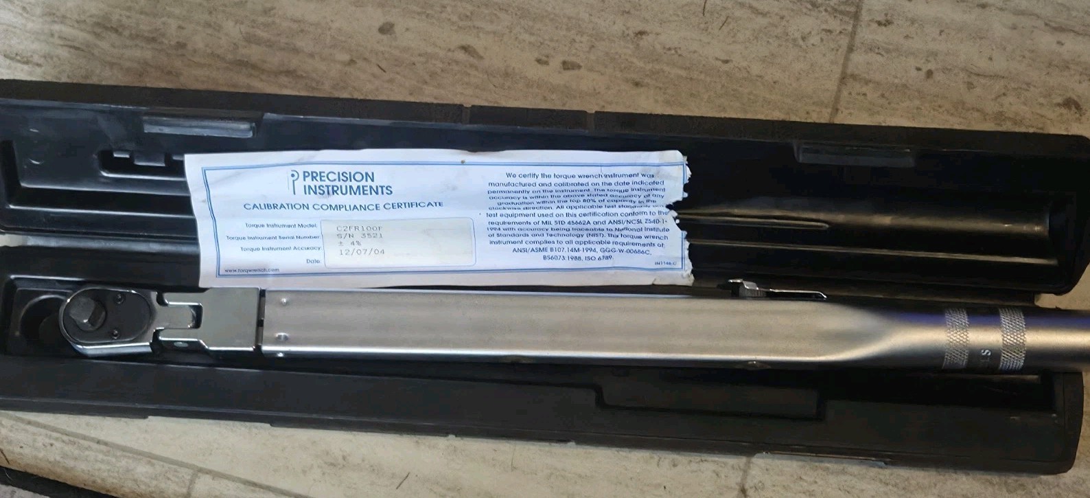 Precision Instruments C2FR100F Torque Wrench 3/8 In. With Case