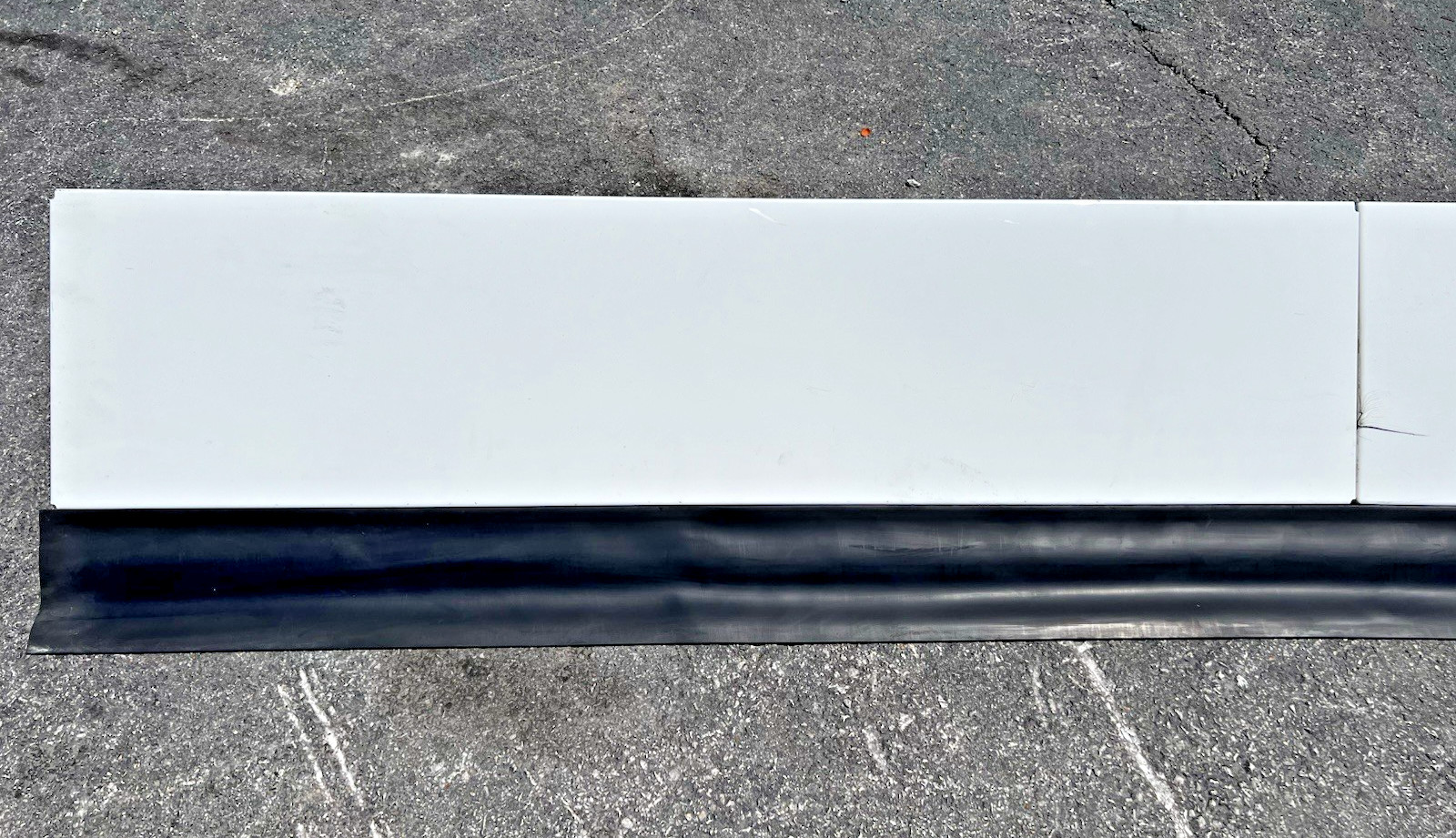 2020 Kenworth T680 Sleeper Fairing Left Driver Side Set of 2 Assembly White
