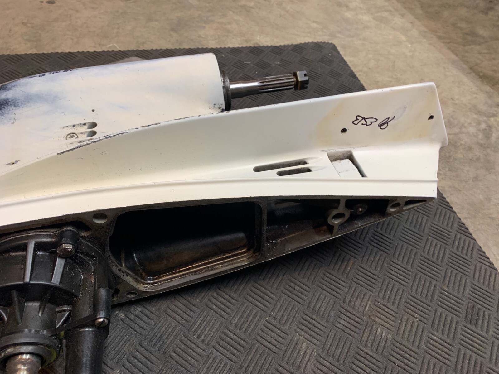 *90 Day Warranty* Johnson Evinrude Lower Unit Gearcase Assy 0398182 398182