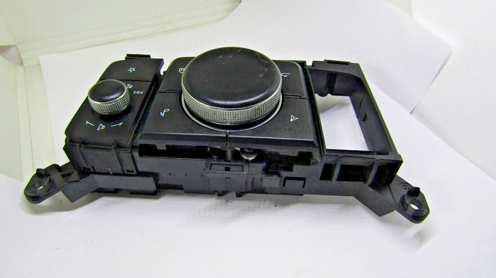 CENTER CONSOLE MEDIA RADIO AUDIO CONTROL SWITCH BDGF66CM0 MAZDA 3 CX-30