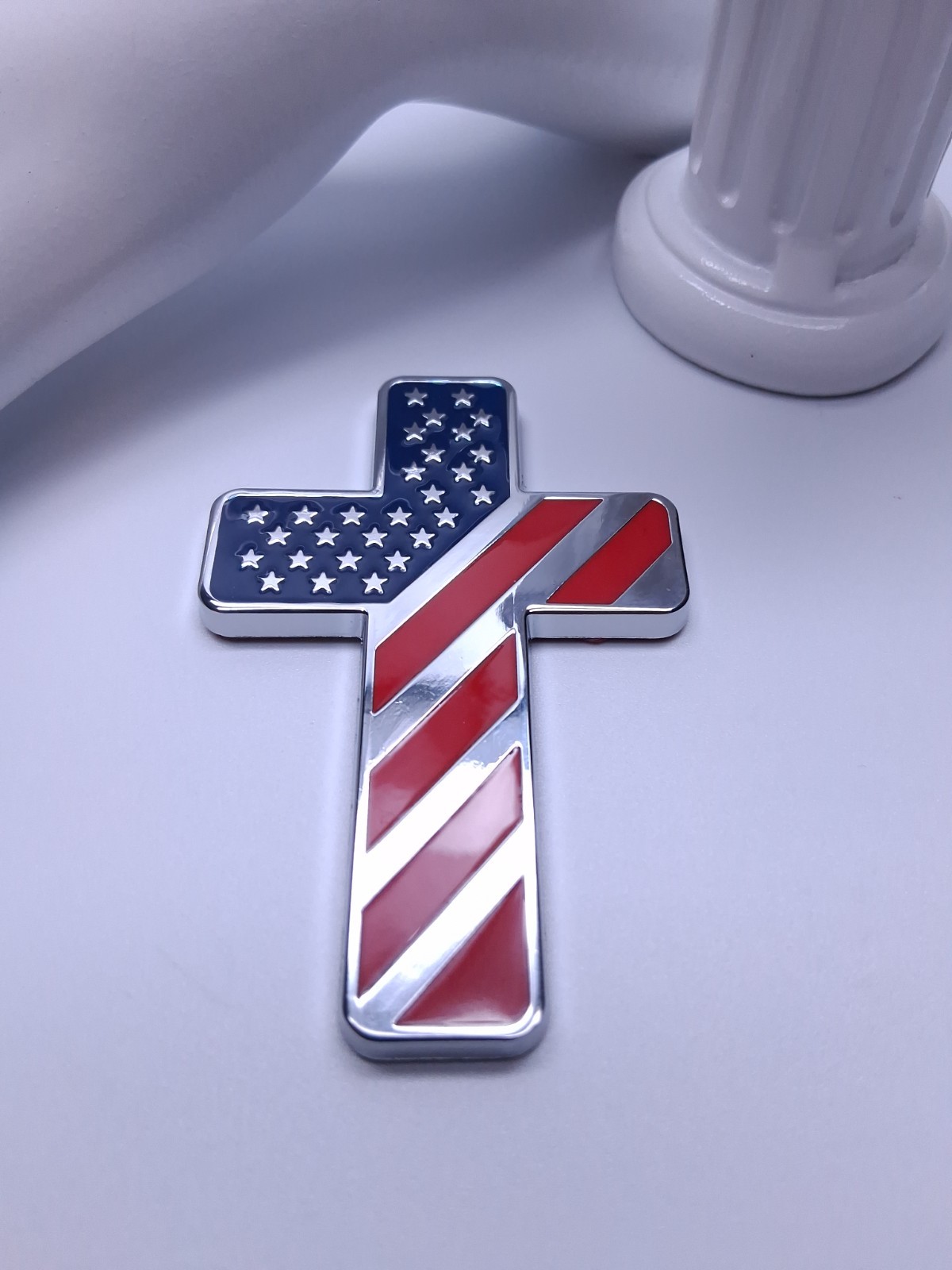 CHRISTIAN RELIGIOUS 3D CROSS W EMBOSSED AMERICAN FLAG METAL CAR EMBLEM STICKER