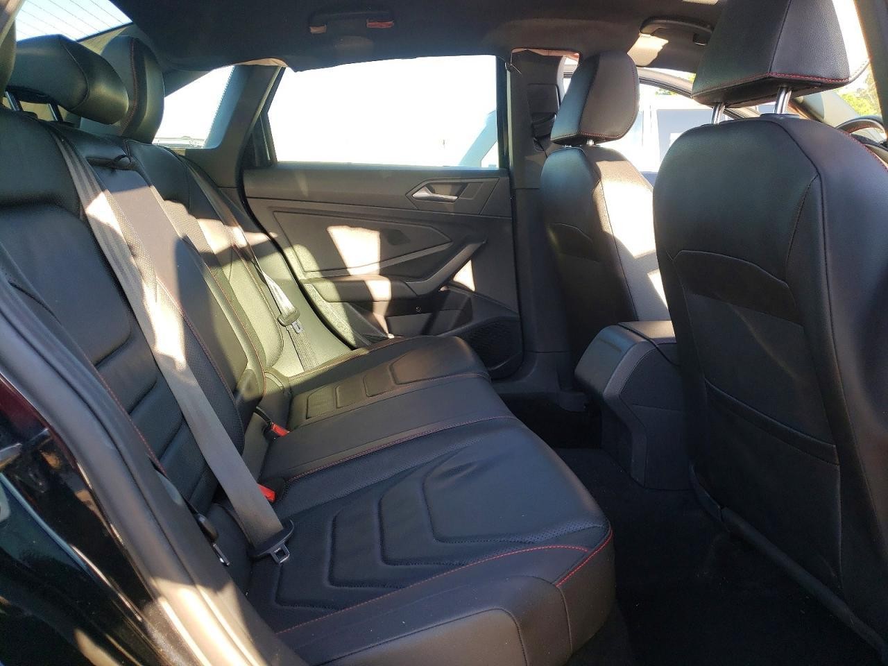 Used Front Center Infotainment Display fits: 2021 Volkswagen Jetta gli display a