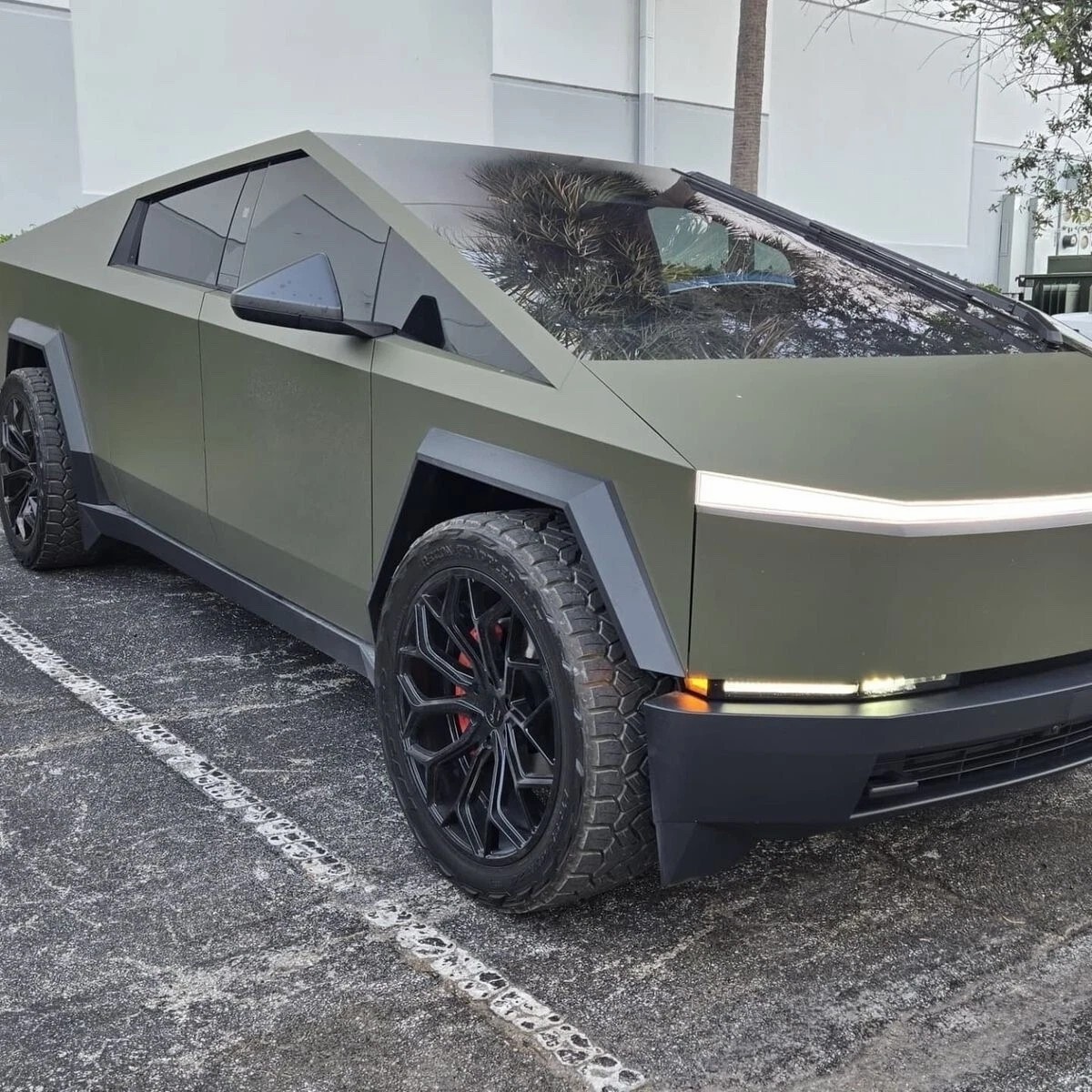 Cybertruck DIY PPF Paint Protection Film Wrap Color Change Matte Armored Green