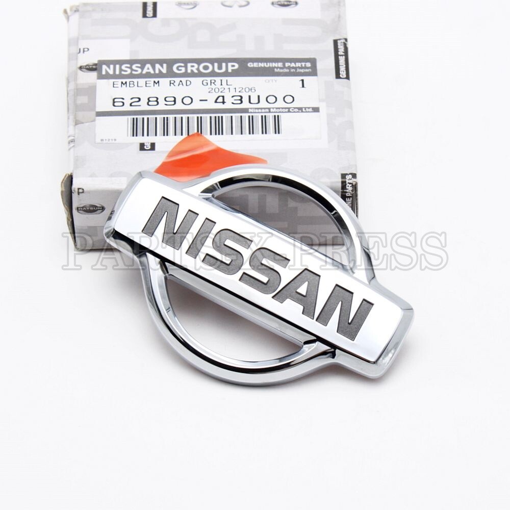 OEM GENUINE NISSAN MAXIMA 1996-99 CHROME SILVER FRONT GRILLE EMBLEM 62890-43U00