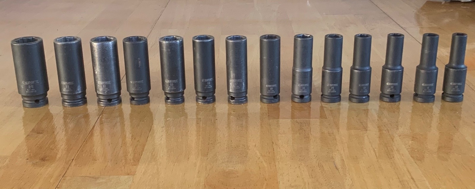 MAC TOOLS EXPERT E041641 30-PC. 6-PT. 1/2“ DRIVE METRIC IMPACT SOCKET SET – USED