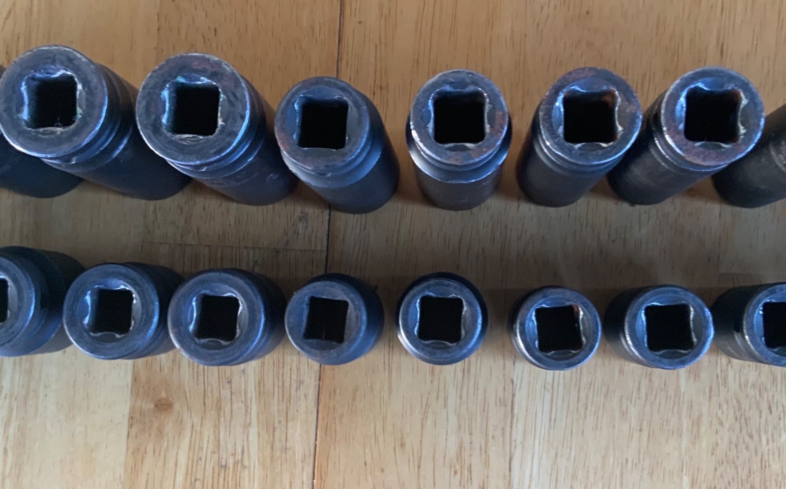 MAC TOOLS EXPERT E041641 30-PC. 6-PT. 1/2“ DRIVE METRIC IMPACT SOCKET SET – USED