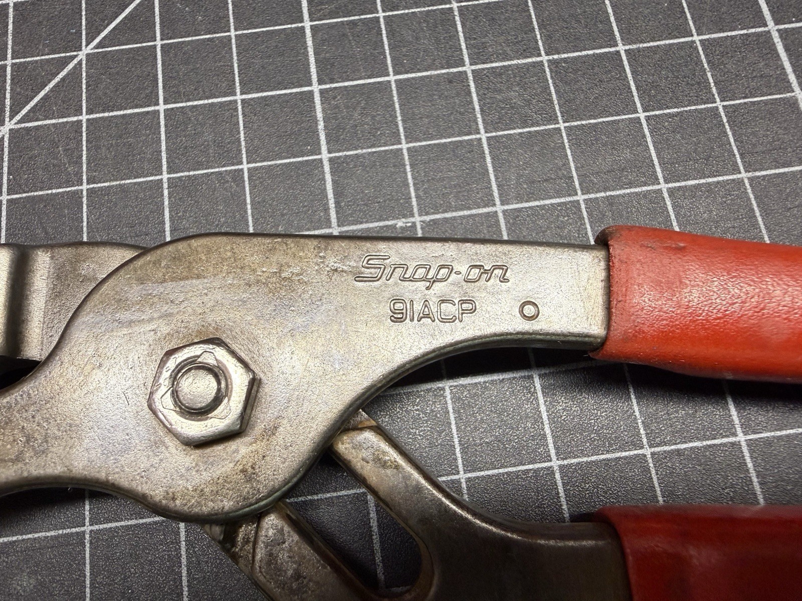 SNAP-ON 91ACP 9″ Adjustable Interlocking Channel Pliers RED Soft Grip