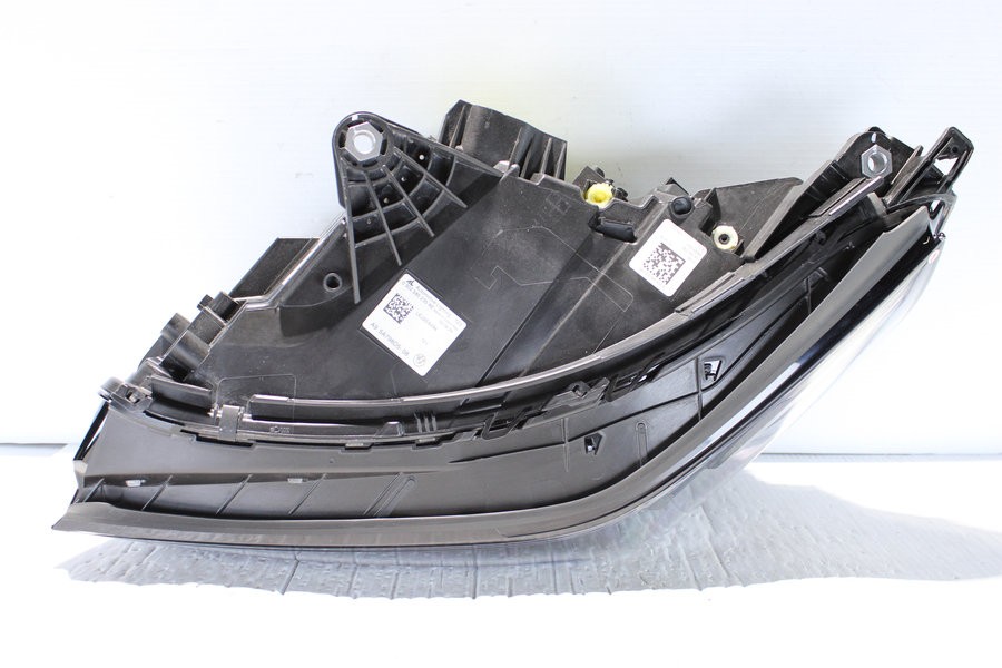 2024-2026 BMW 5 Series Left Side LED Headlight Assembly OEM LE22E6494