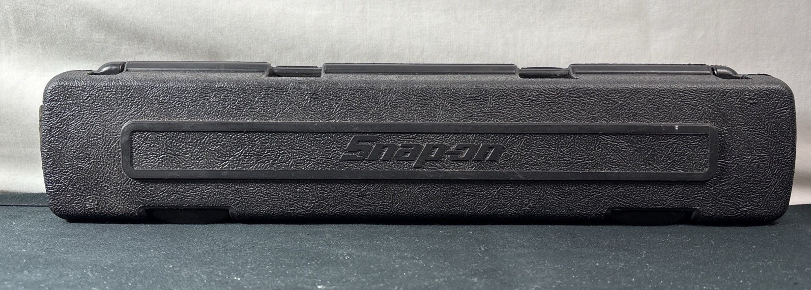 Snap-On Tools 3/8″ Dr. Adjustable Click-Type Micro Torque Wrench QE2R100 W/ Case