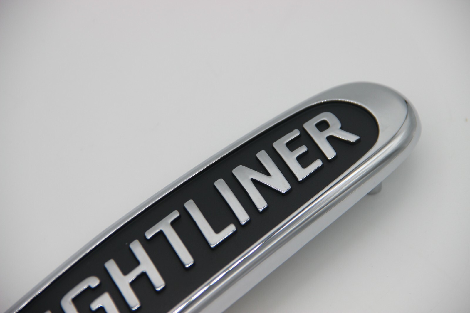 for Freightliner Chrome Grill Emblem Logo
