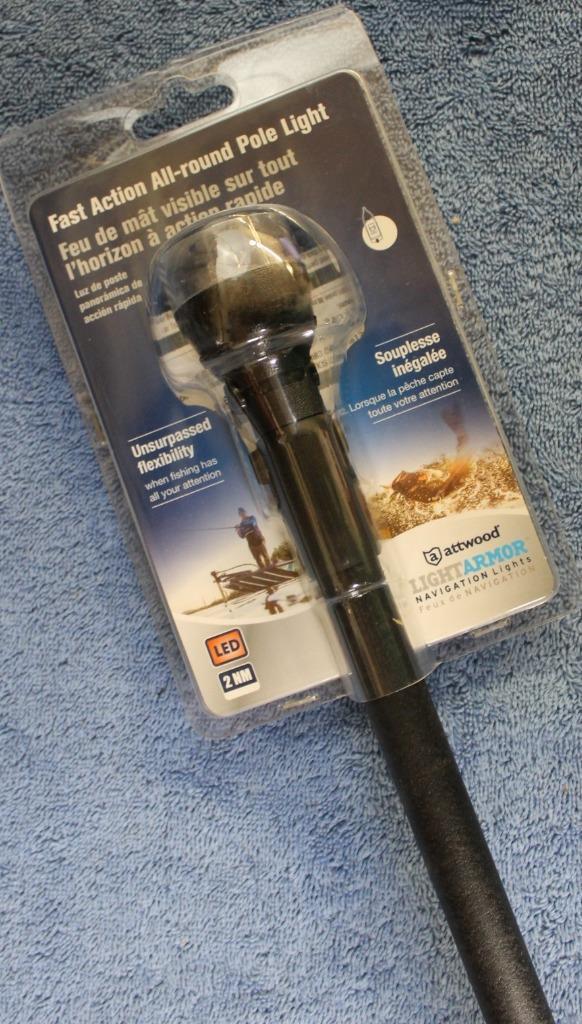 Attwood 5530-36BP7 Fast Action All Around Pole Light 36″ 50,000 Hours LED NEW!