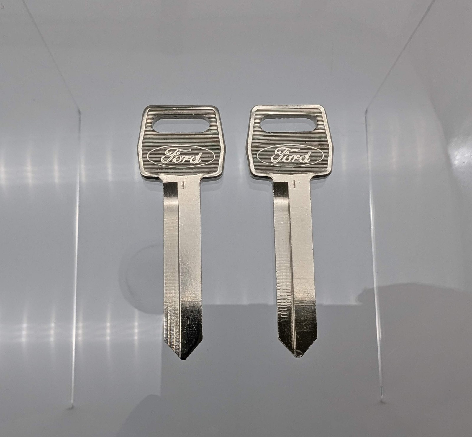 2x Ford Original Ignition Key Blanks Oval Logo Older Thunderbird Heavy Trucks
