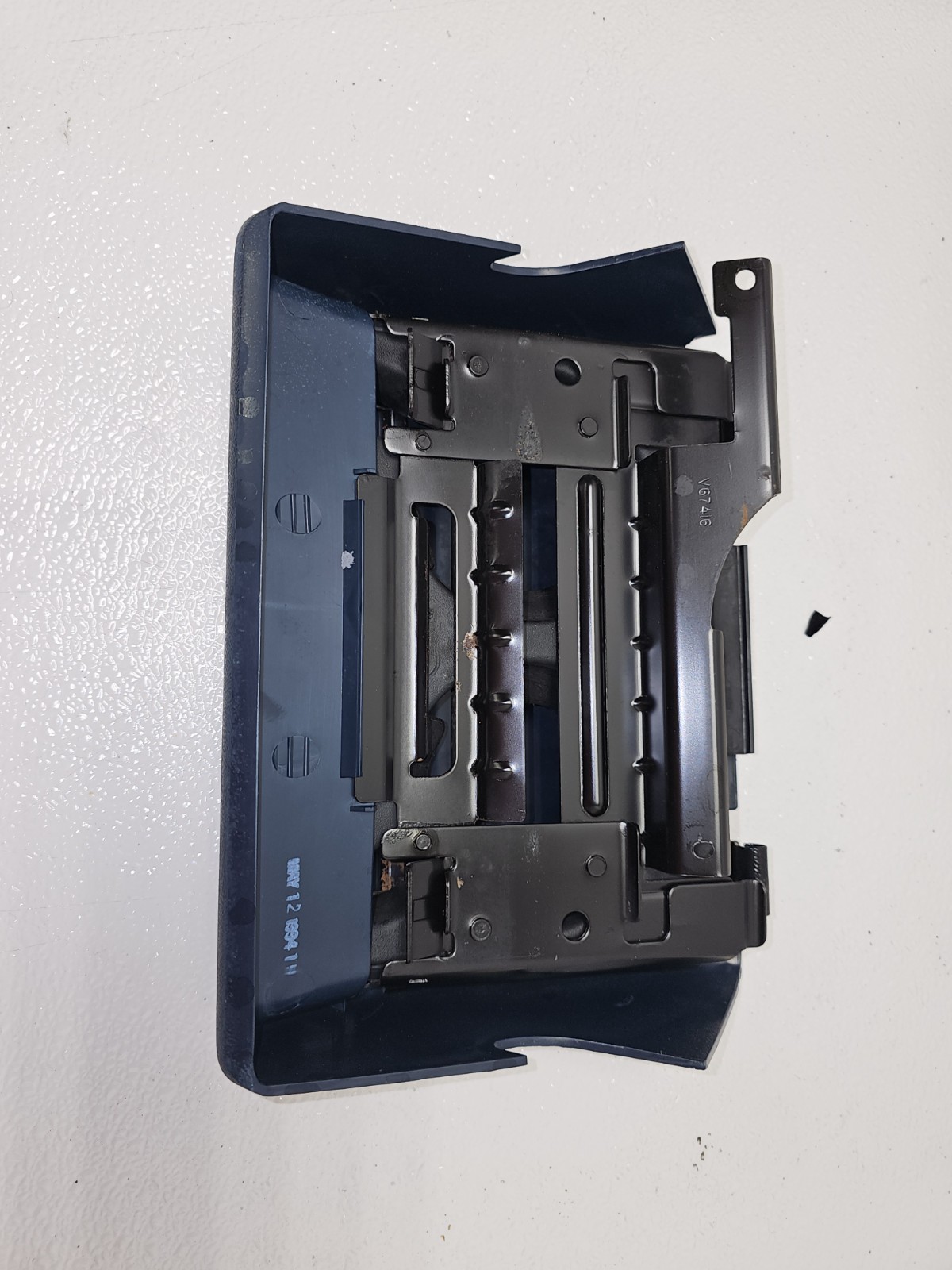 88-94 Chevy Silverado GMC 1500 Pull Out Dash Cup Holder Truck BLUE ( READ DISE)