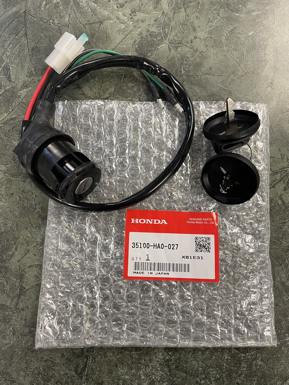 1985-1987 Honda ATC250ES Big Red Ignition Key Switch Genuine OEM 35100-HA0-027