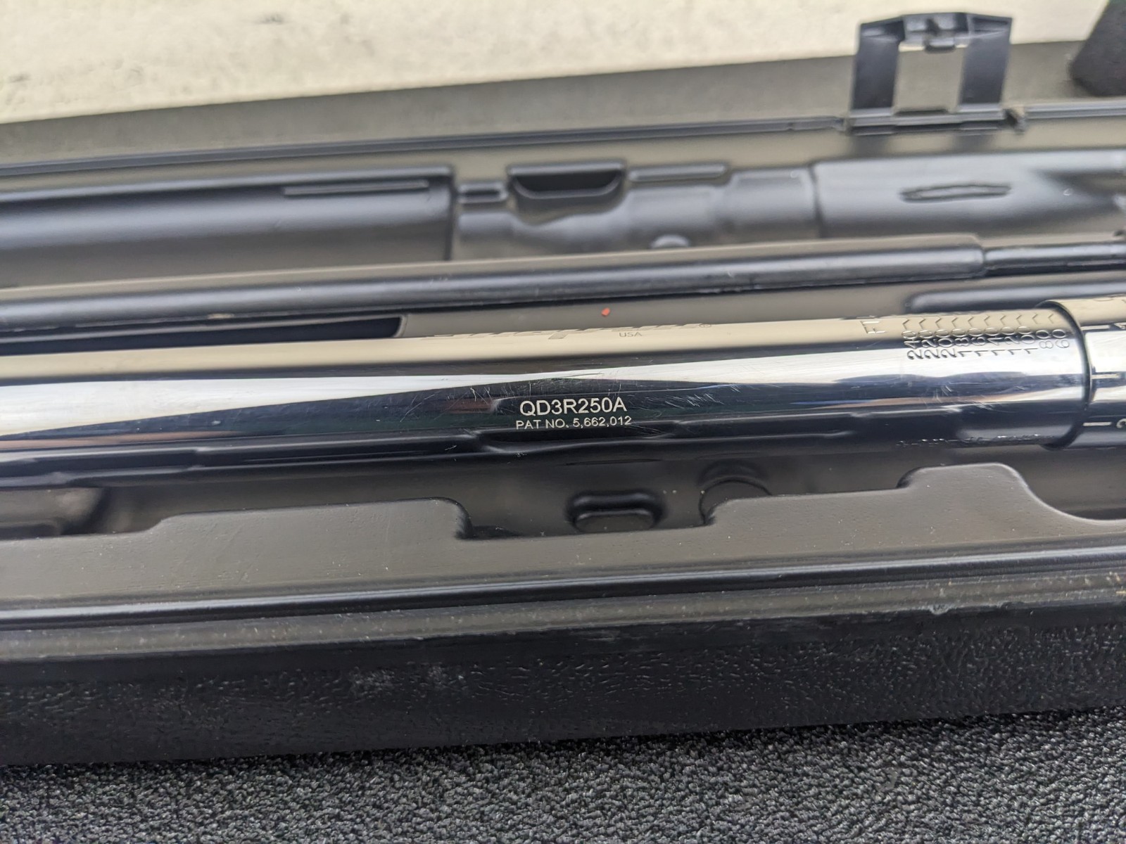 #bo124 Snap On QD3R250A 1/2″ Drive Adjustable Click Torque Wrench 50-250Ft Lbs